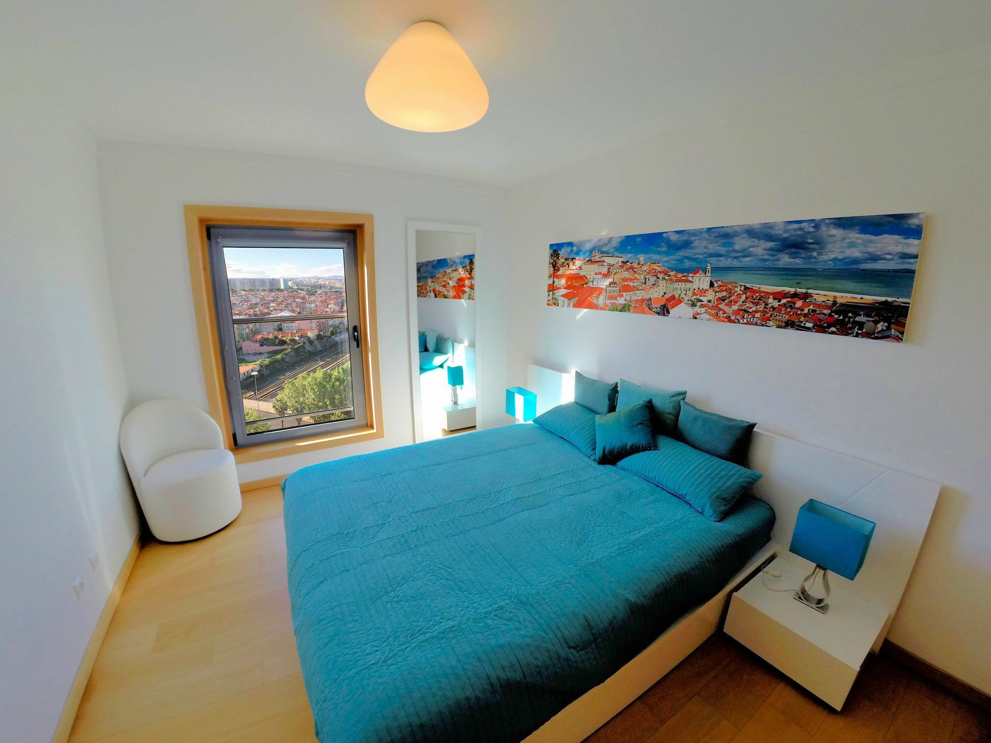 Superior In Apartment *